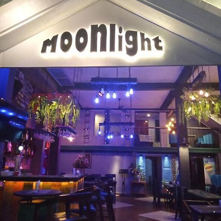 Moonlight Villa Phnom Penh Exterior photo