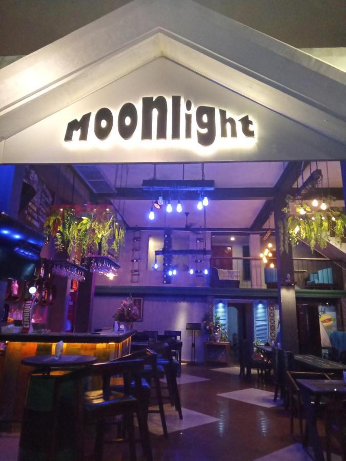 Moonlight Villa Phnom Penh Exterior photo