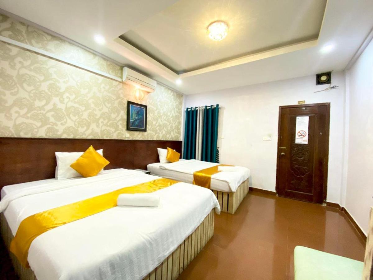 Moonlight Villa Phnom Penh Exterior photo