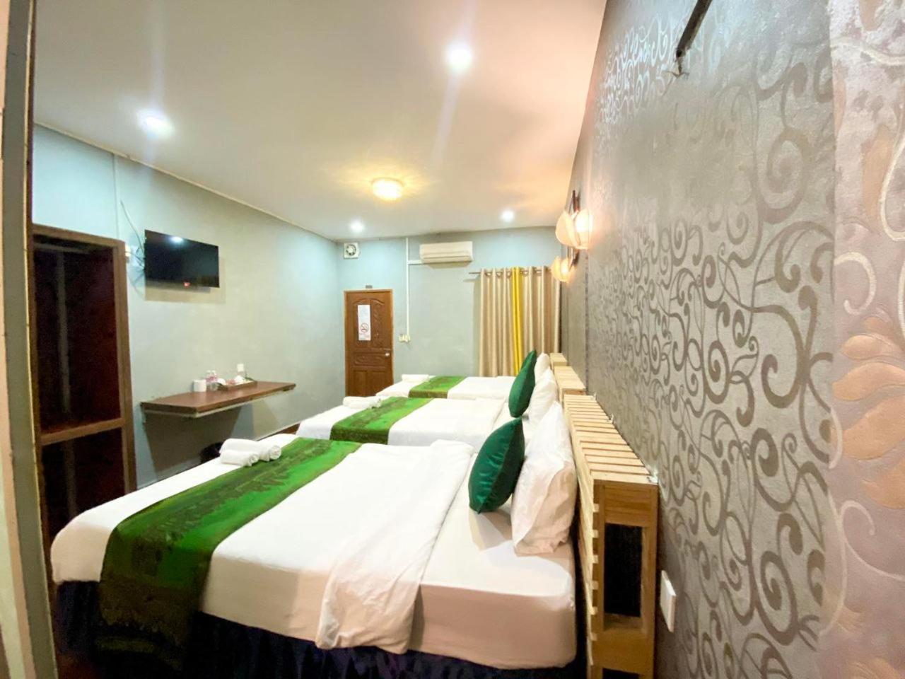 Moonlight Villa Phnom Penh Exterior photo